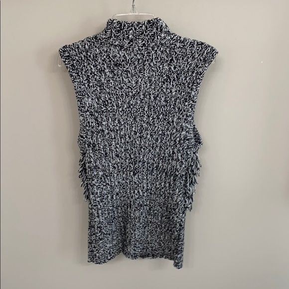 Cache vest - Picture 3 of 4